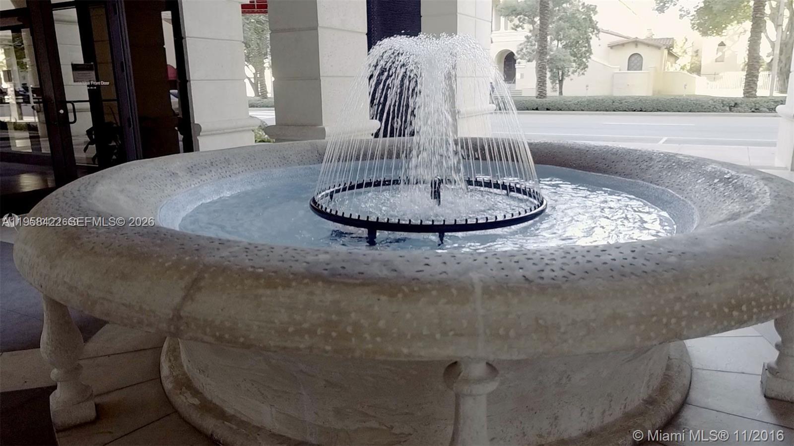 1007  /   кв.футов $ 2026-02-03 0 Фото