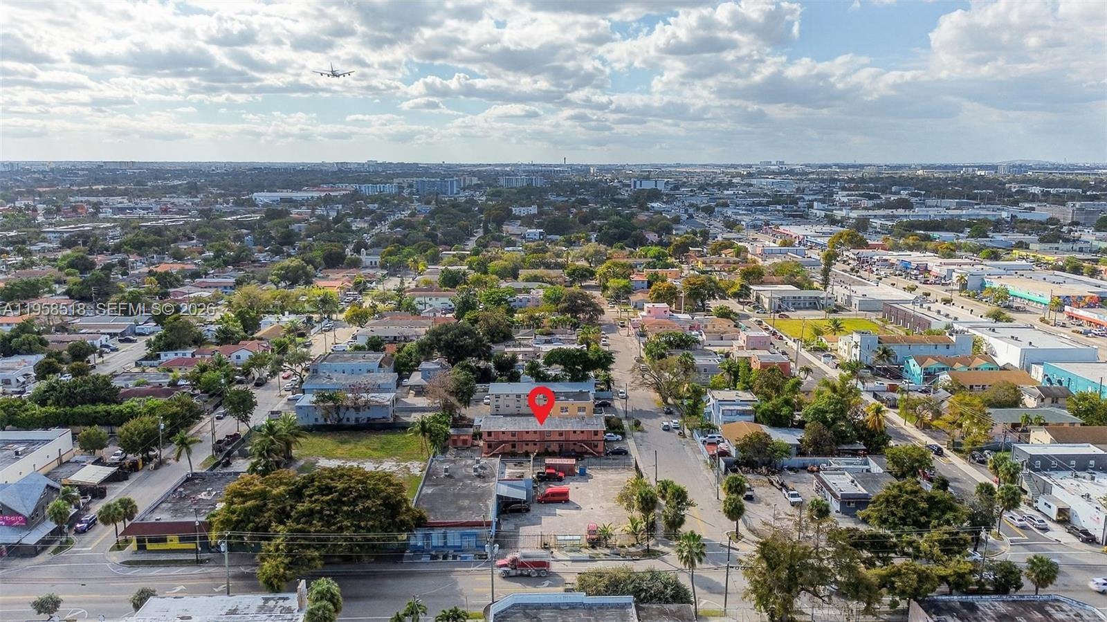   /  4952 кв.футов $ 2026-02-04 0 Фото