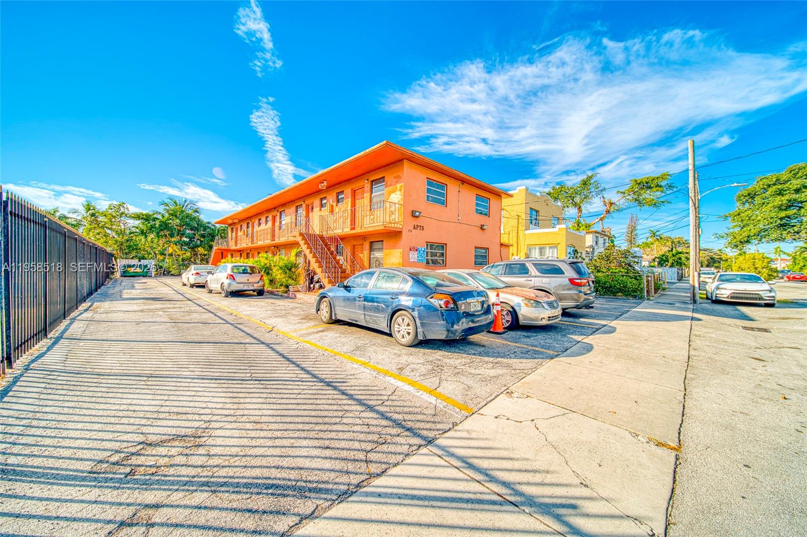   /  4952 sq. ft. $ 2026-02-04 0 Photo