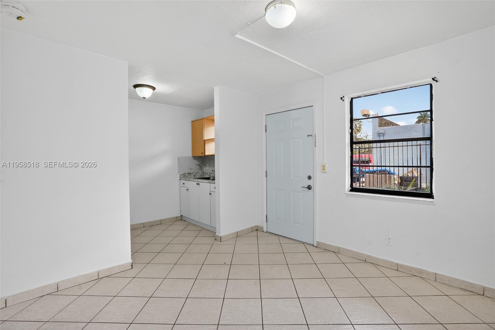   /  4952 кв.футов $ 2026-02-04 0 Фото