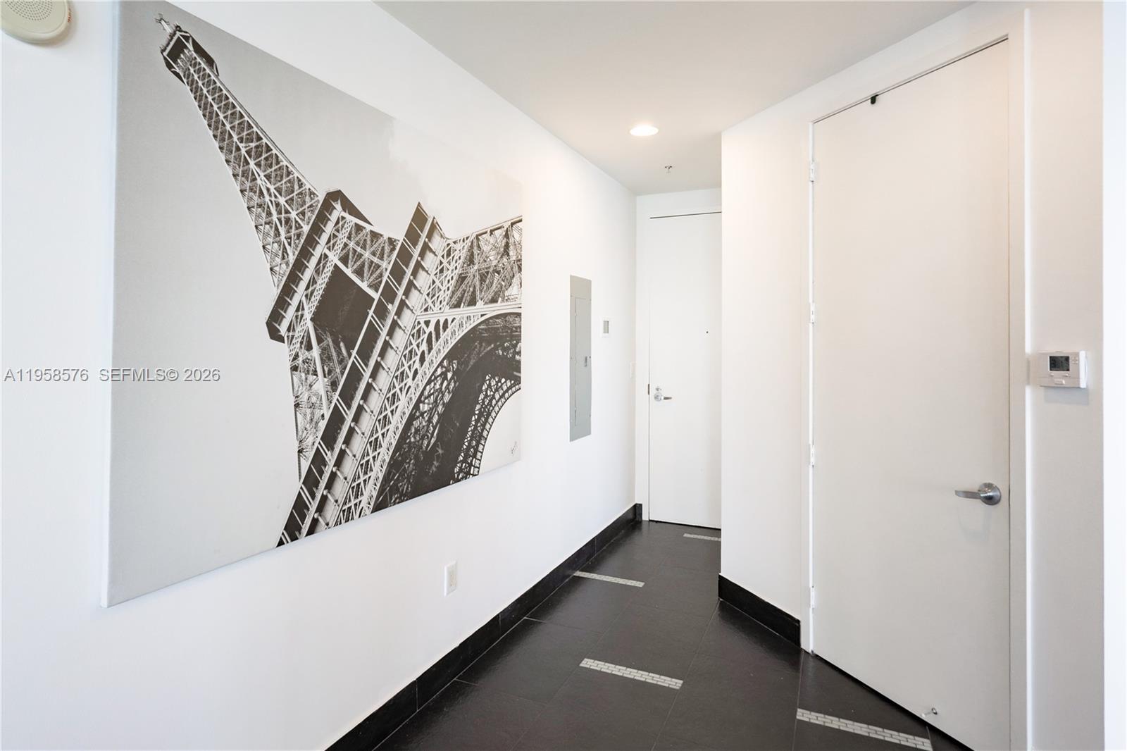 3709A 2 / 2 1324 кв.футов $ 2026-02-04 0 Фото