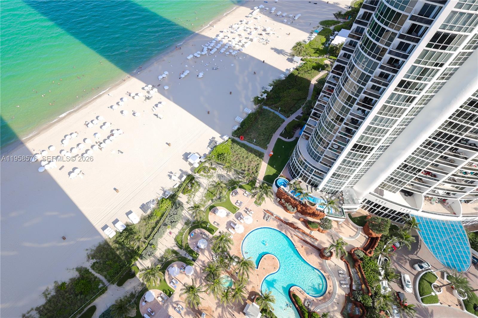 3709A 2 / 2 1324 кв.футов $ 2026-02-04 0 Фото