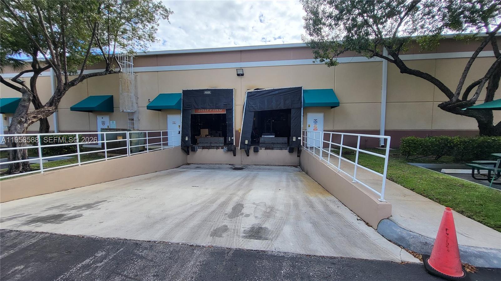 See details 3,4,5 / sq. ft. $ 2026-02-04 0 Photo