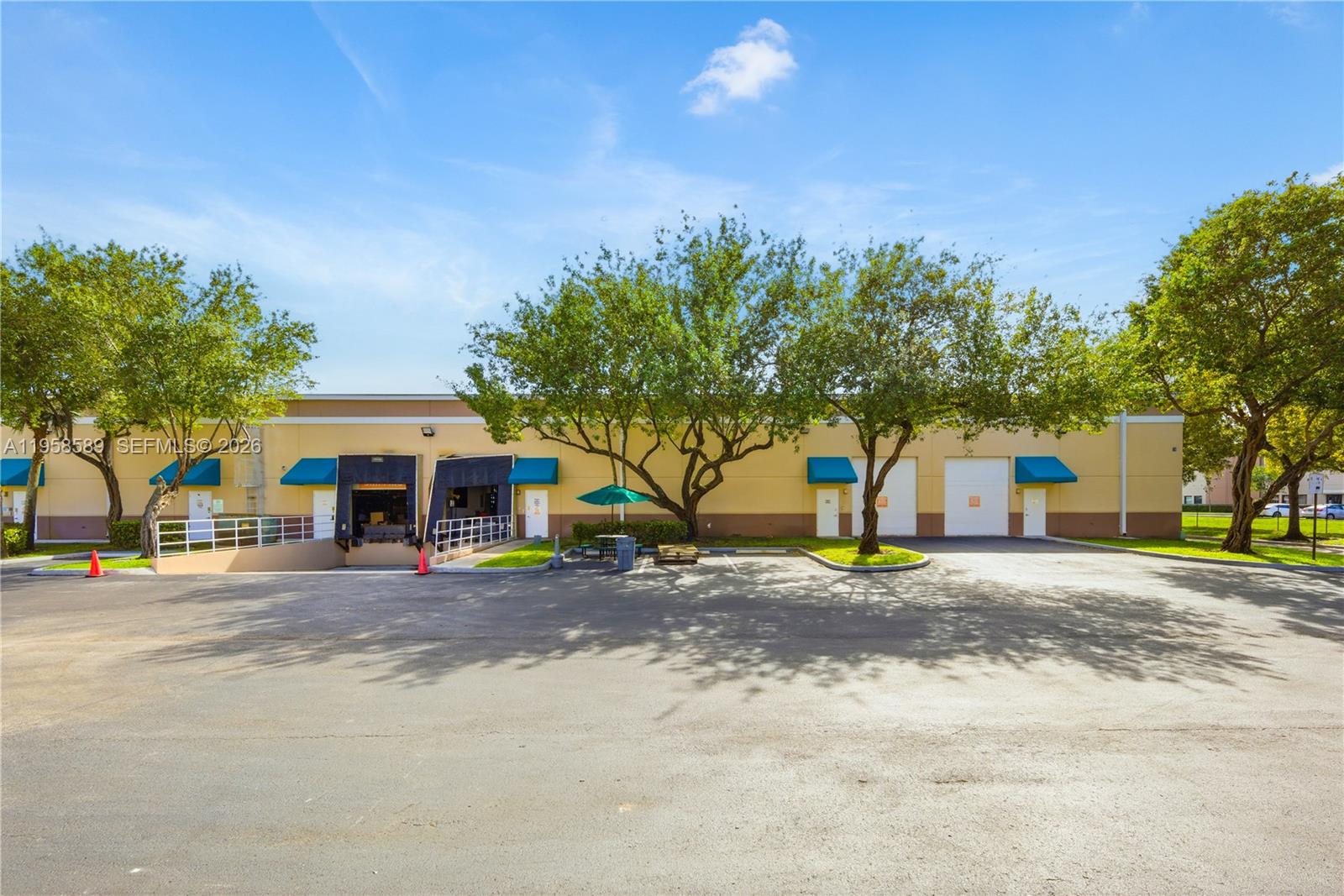 See details / sq. ft. $ 2026-02-04 0 Photo