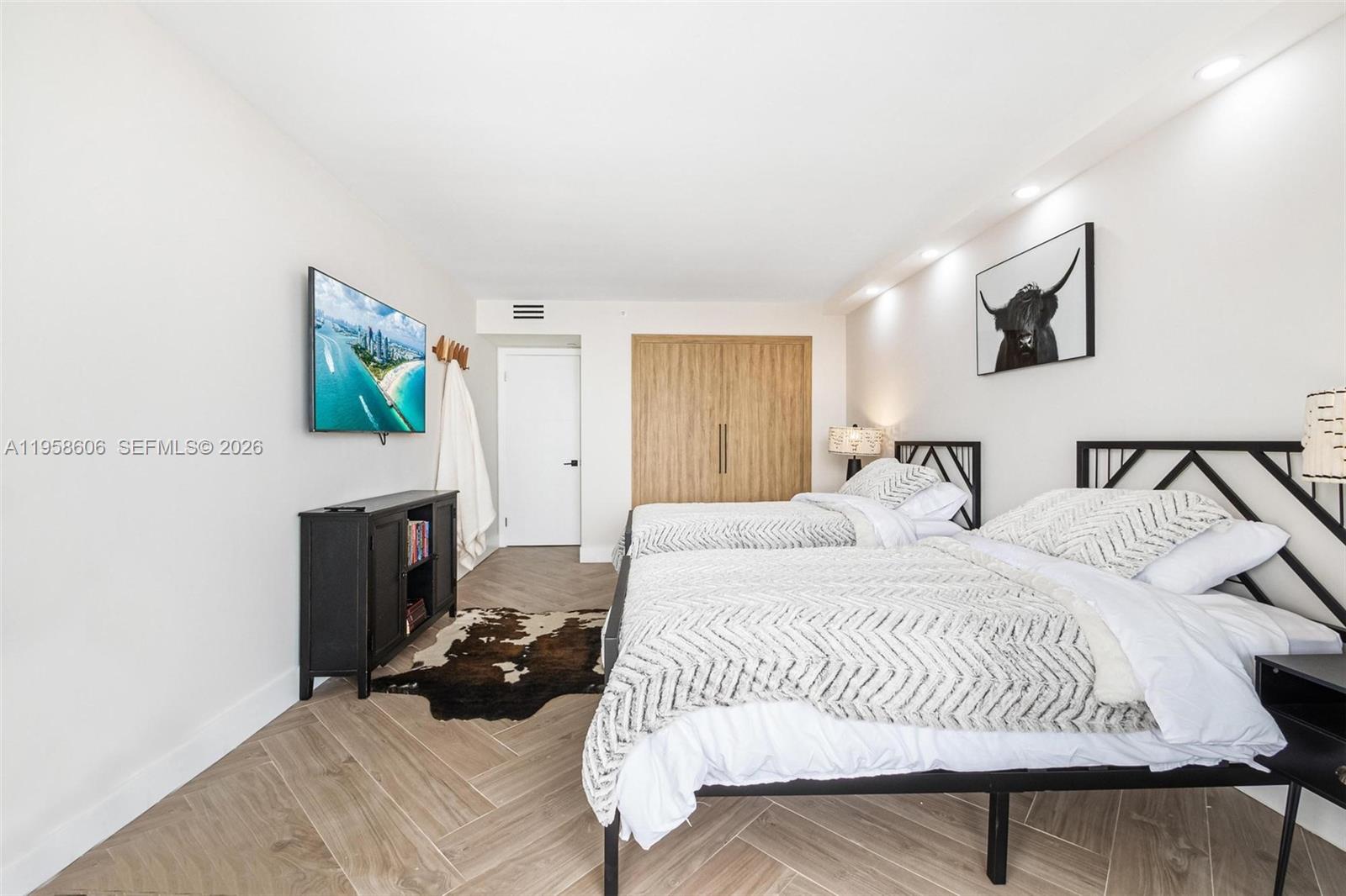 A-3755 2 / 2 1509 sq. ft. $ 2026-02-04 0 foto