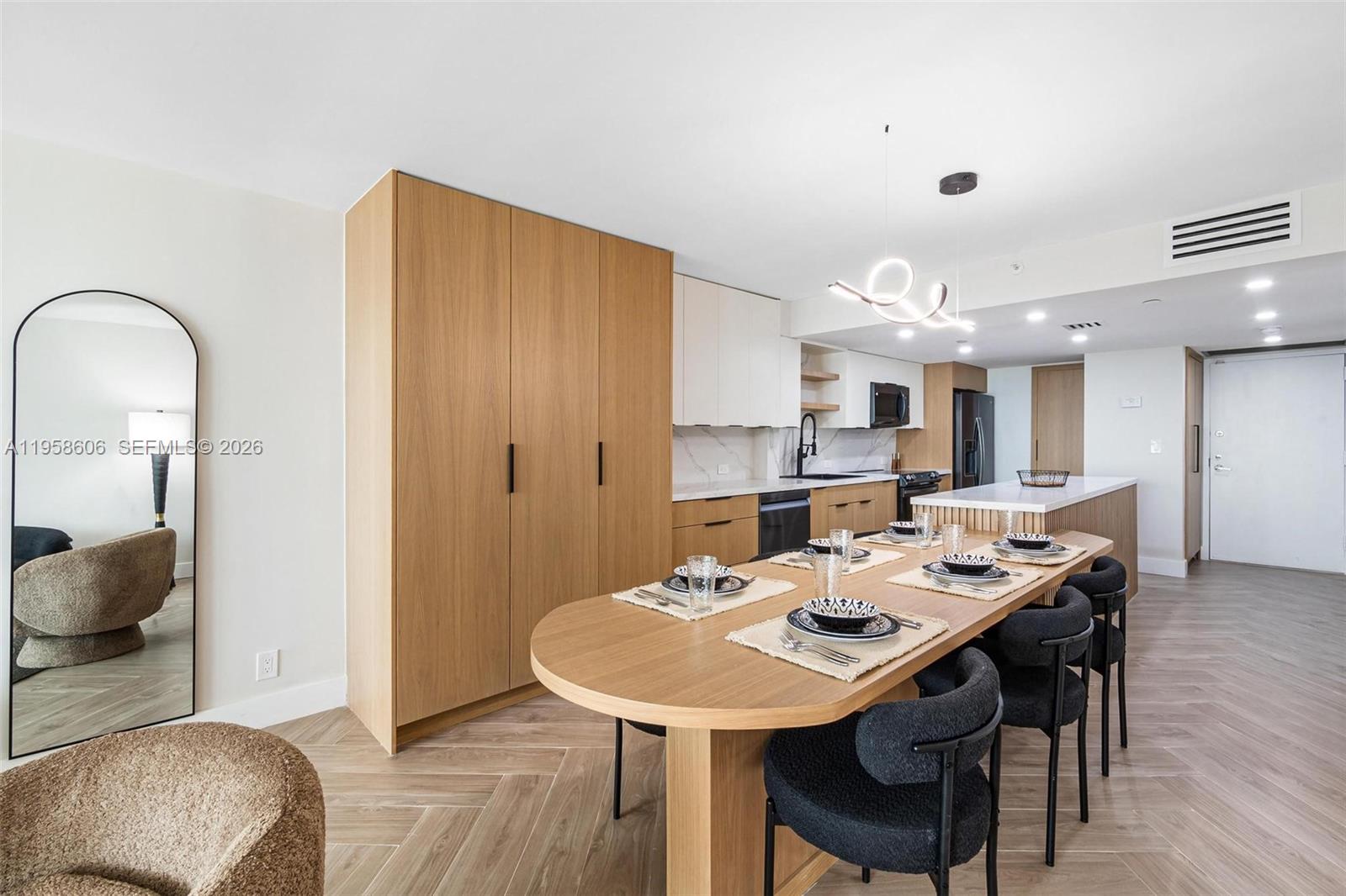 A-3755 2 / 2 1509 sq. ft. $ 2026-02-04 0 foto