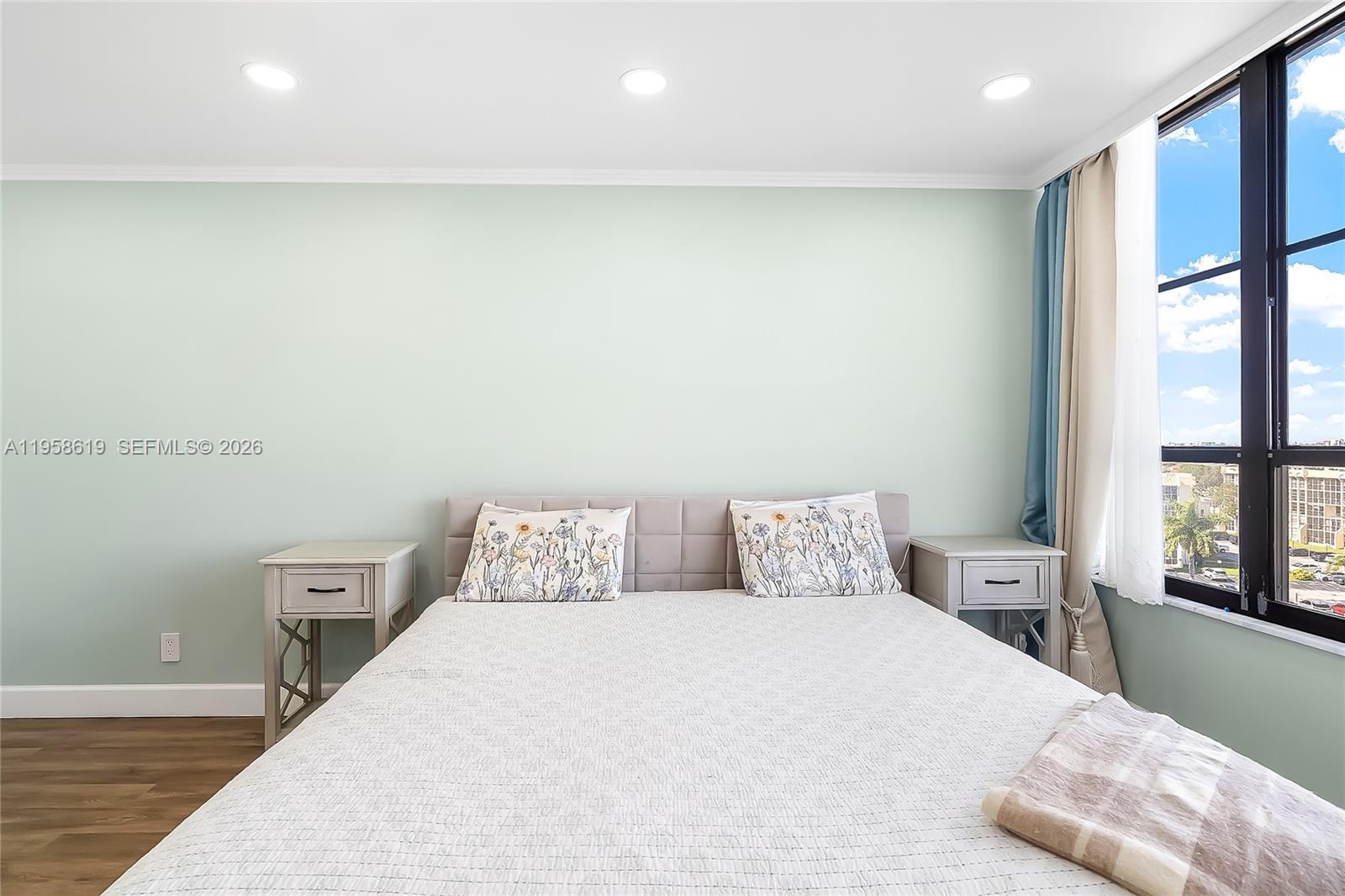 Photo of 600 Three Islands Blvd  #604, Hallandale Beach, Florida, 33009 - 