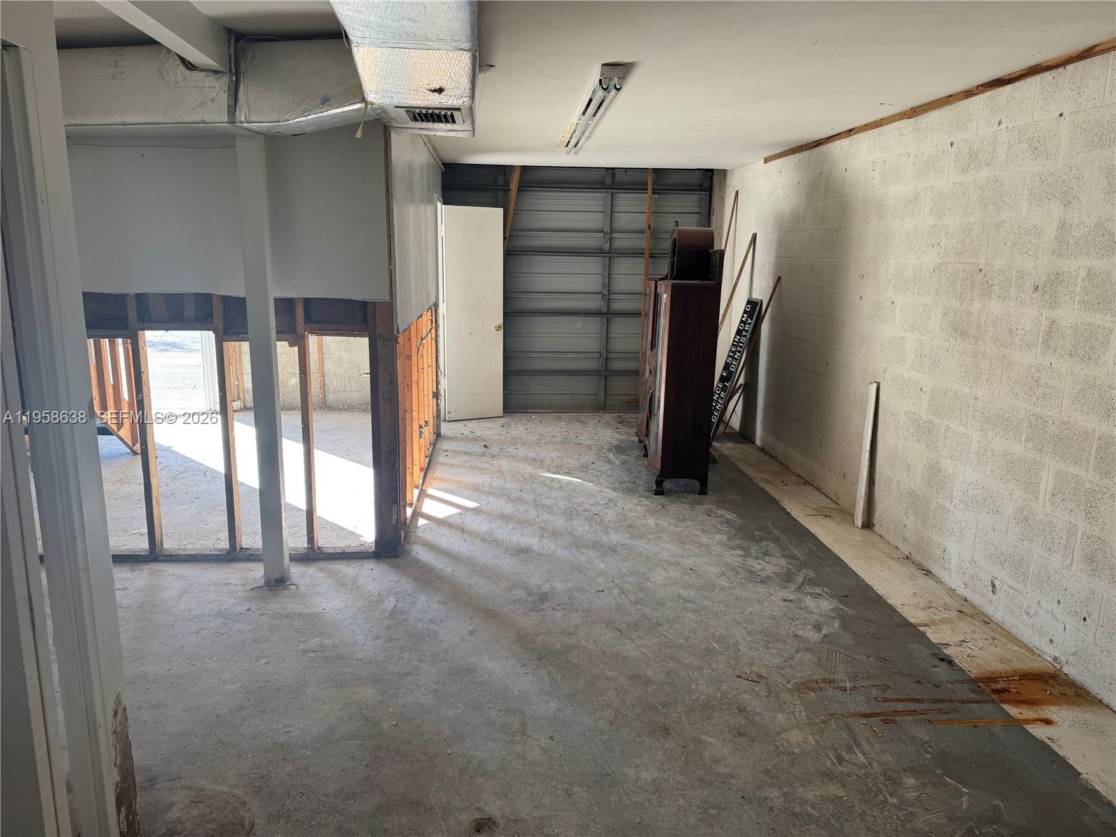 14  /   sq. ft. $ 2026-02-04 0 Photo