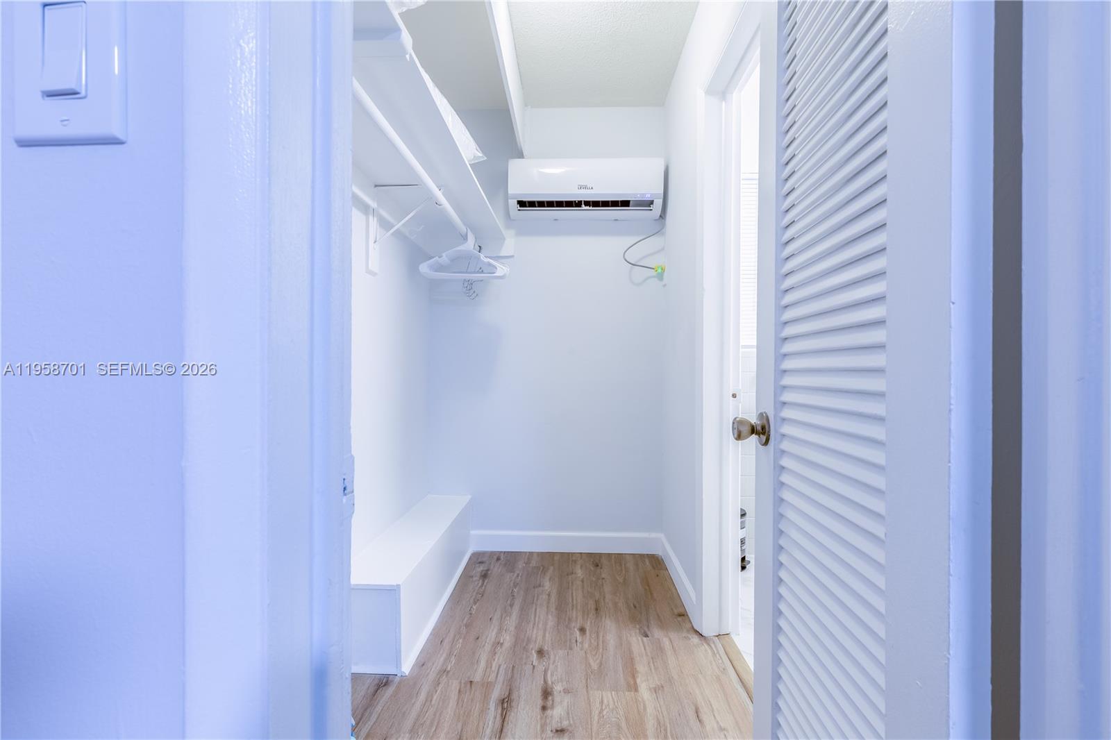 1-7  /   sq. ft. $ 2026-02-04 0 Photo