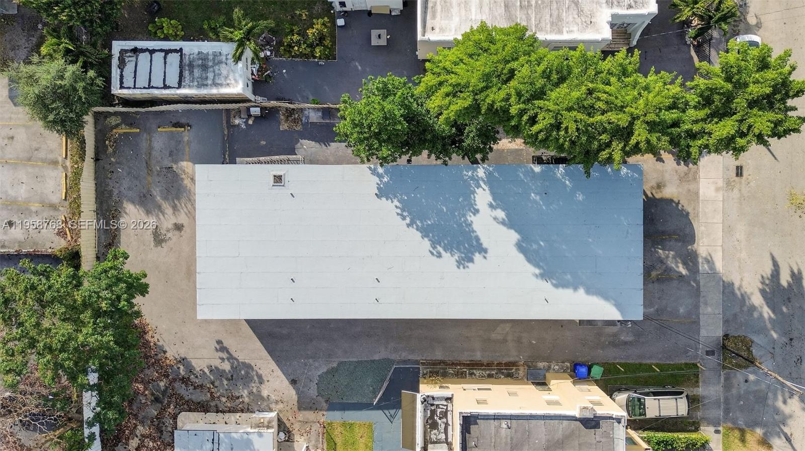   /  4928 кв.футов $ 2026-02-04 0 Фото