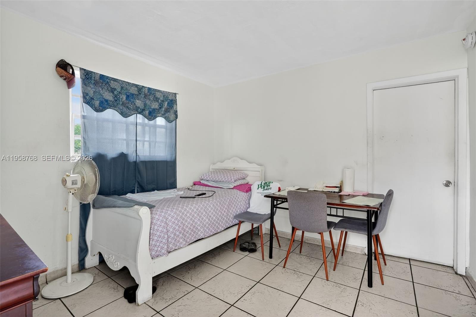   /  4928 кв.футов $ 2026-04-08 0 Фото