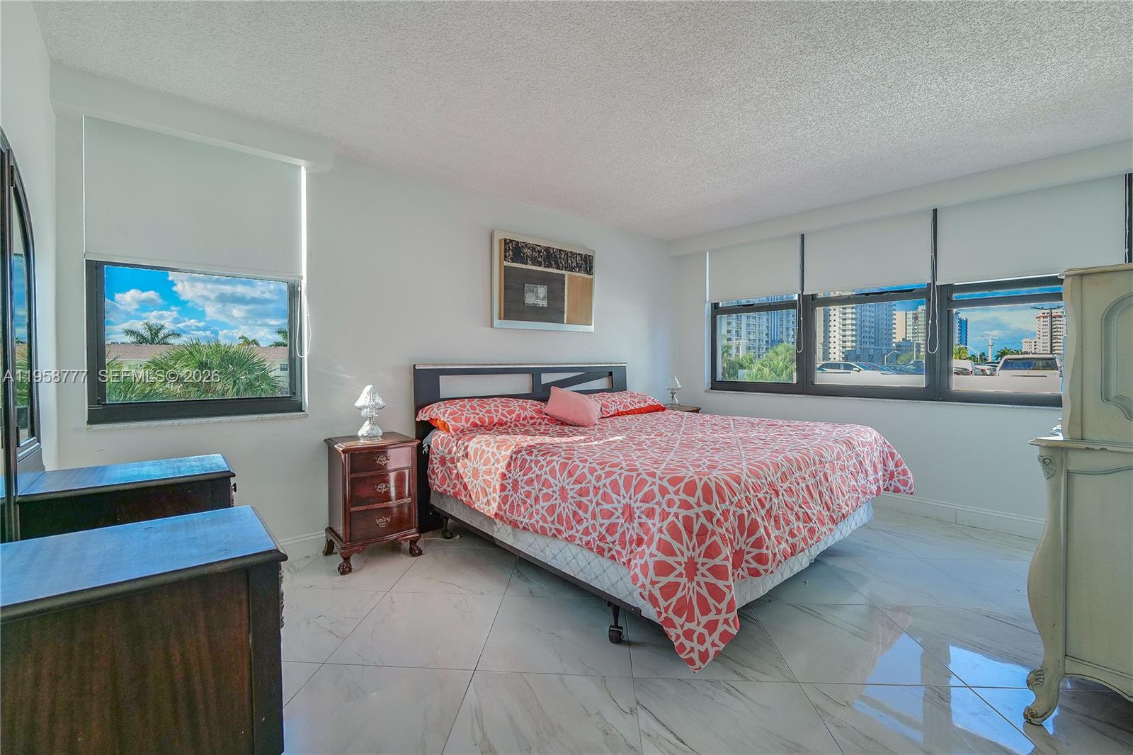 Photo of 2401 Ocean Dr  #305, Hollywood, Florida, 33019 - 