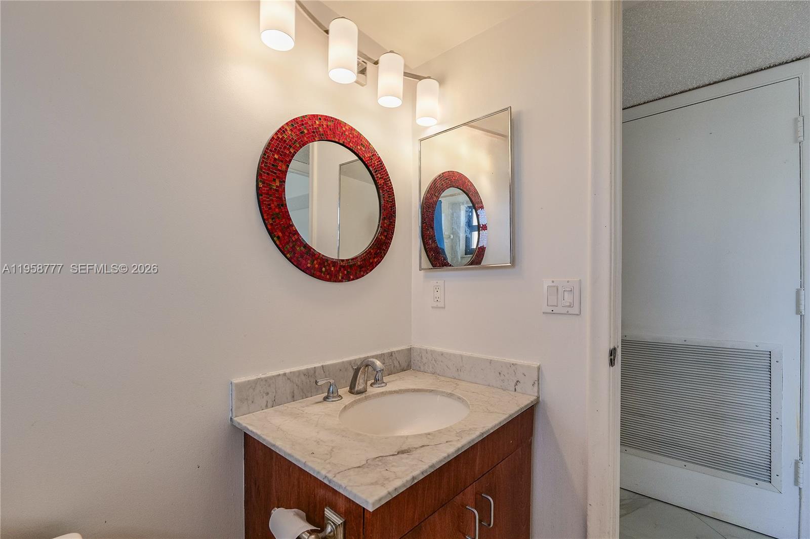 Photo of 2401 Ocean Dr  #305, Hollywood, Florida, 33019 - 