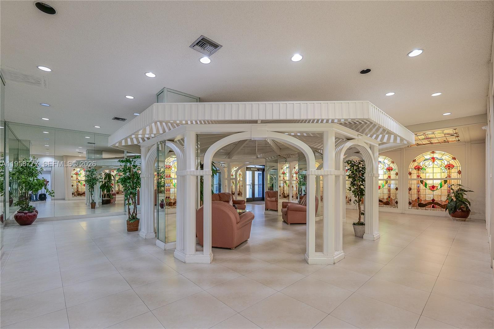 Photo of 2401 Ocean Dr  #305, Hollywood, Florida, 33019 - 