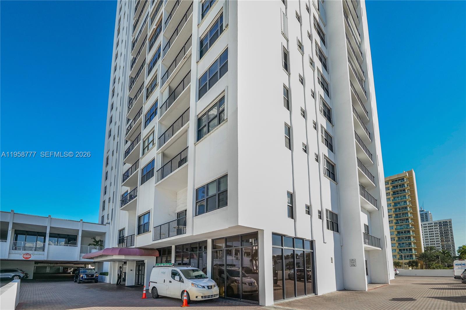 Photo of 2401 Ocean Dr  #305, Hollywood, Florida, 33019 - 