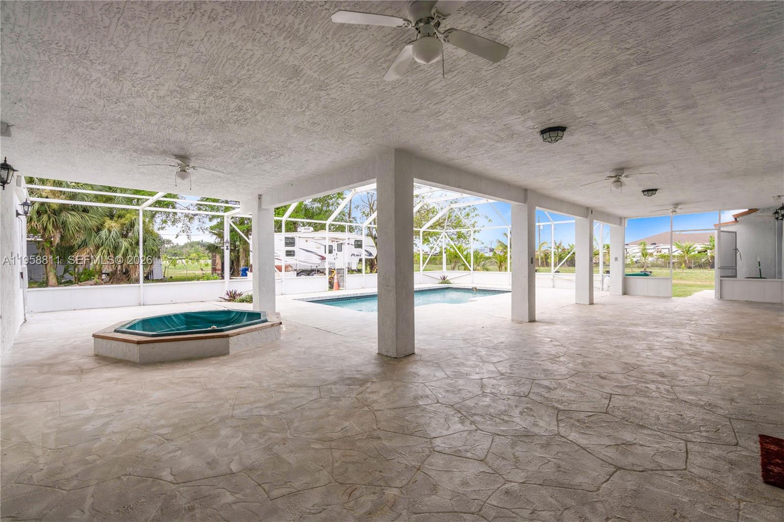 See details / sq. ft. $ 2026-02-04 0 Photo