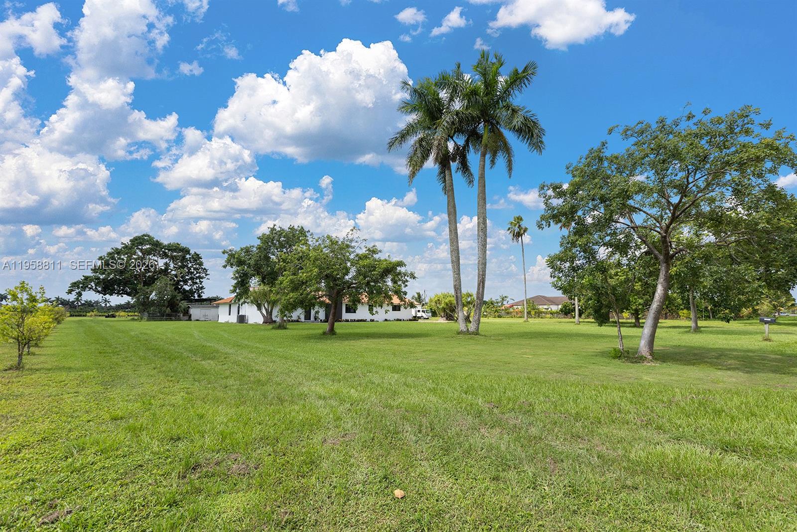 See details / sq. ft. $ 2026-02-04 0 Photo