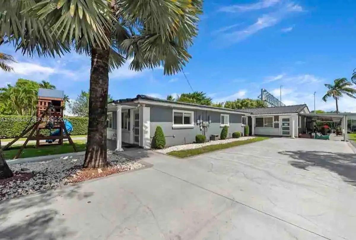   /  3345 sq. ft. $ 2026-02-04 0 foto