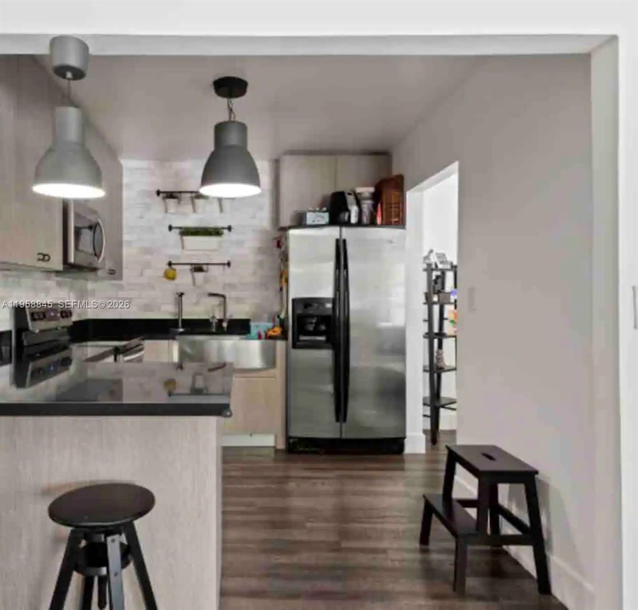   /  3345 кв.футов $ 2026-02-04 0 Фото