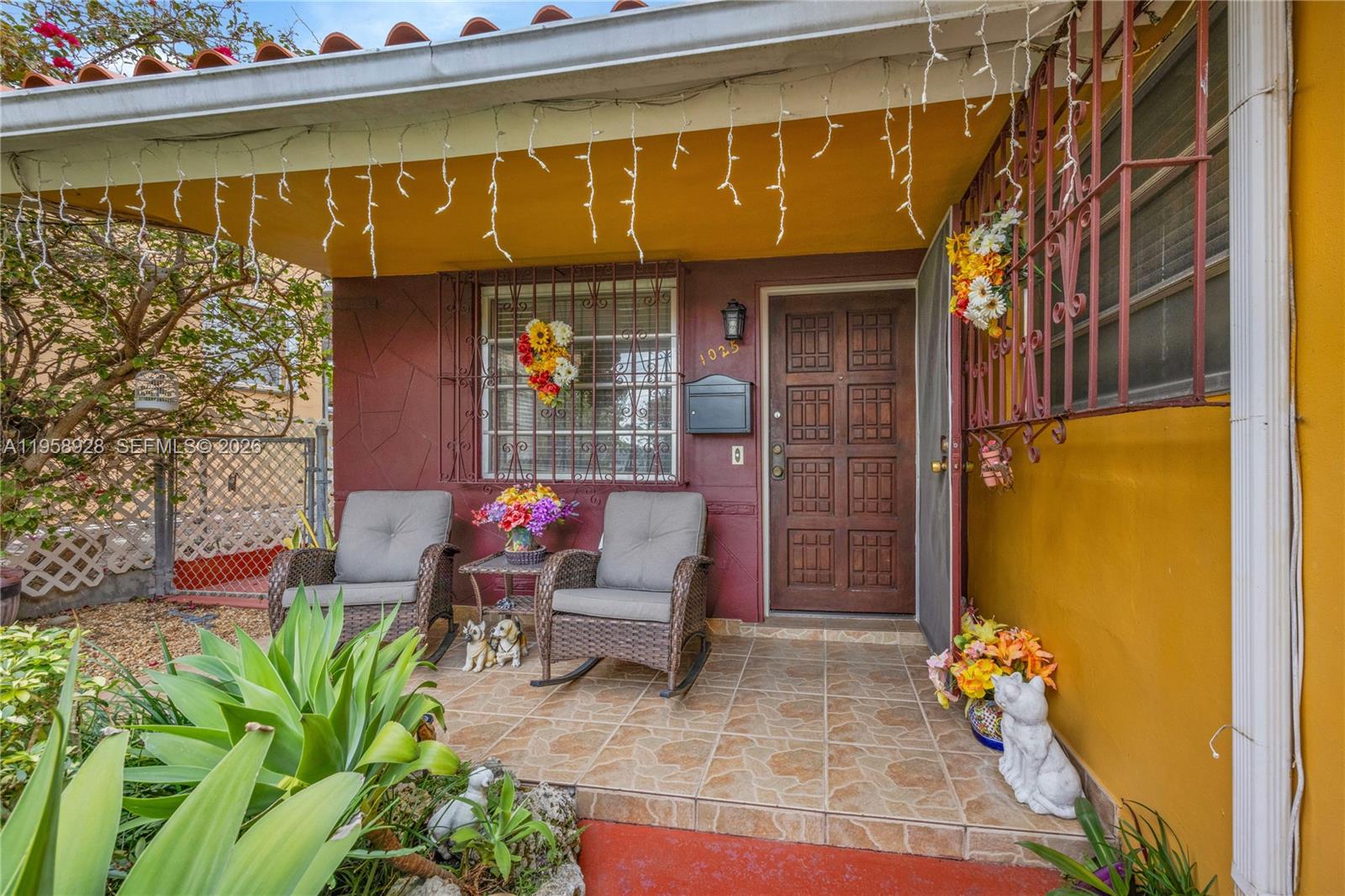   /  2002 кв.футов $ 2026-02-04 0 Фото