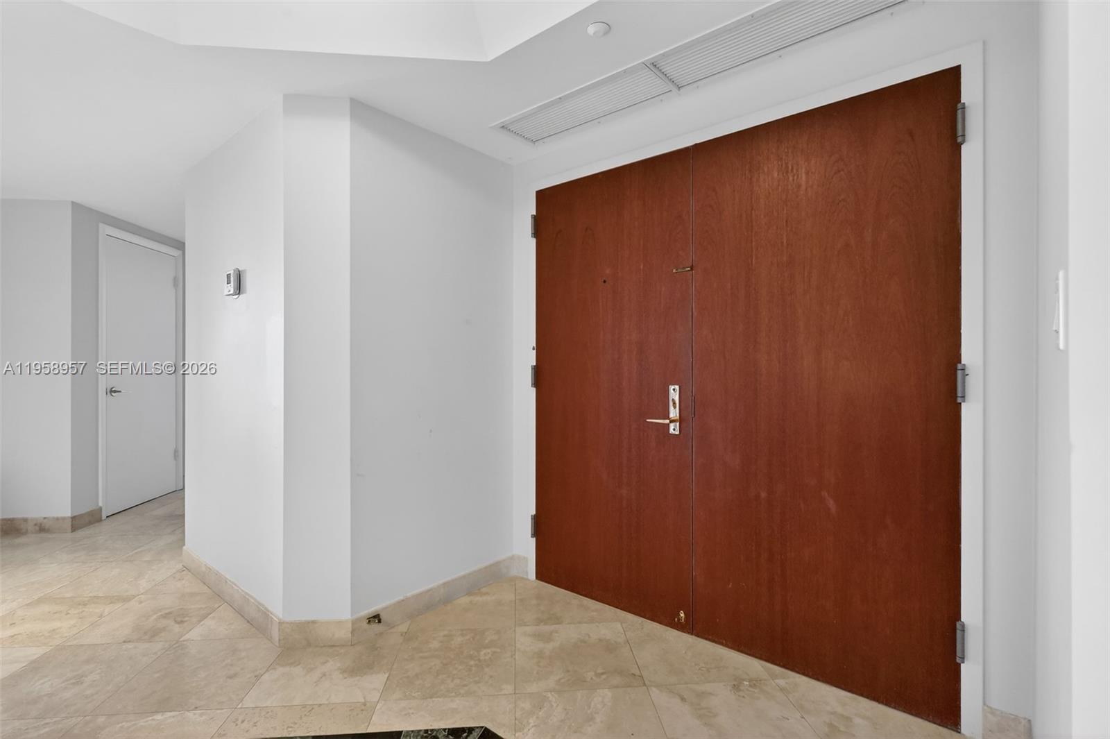 See details 1604 3 / 3 2690 sq. ft. $ 2026-02-04 0 Photo