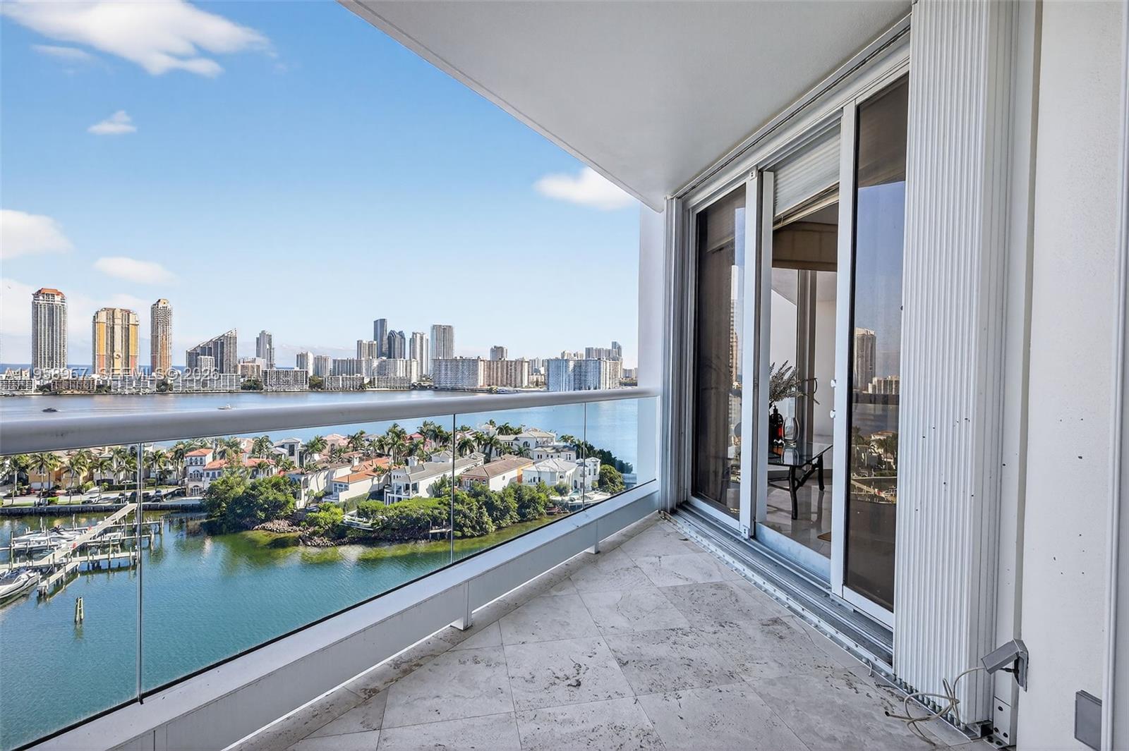 See details 1604 3 / 3 2690 sq. ft. $ 2026-02-04 0 Photo