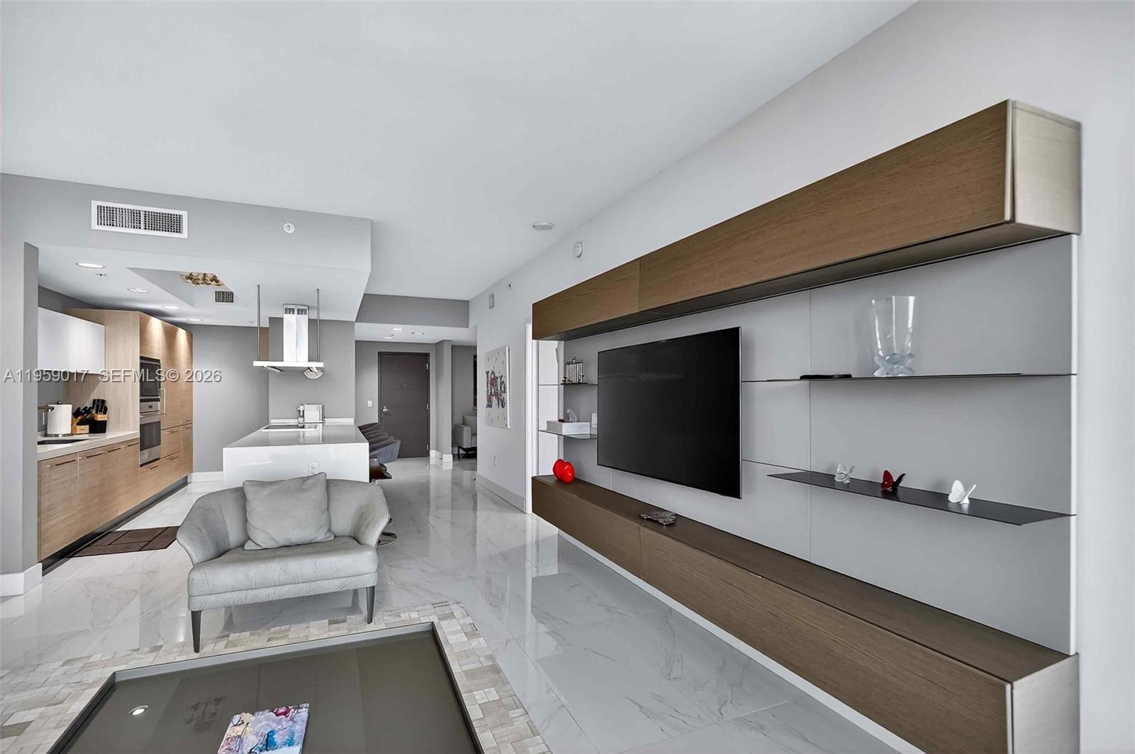 Photo of 17111 Biscayne Blvd #706, North Miami Beach, Florida, 33160 -