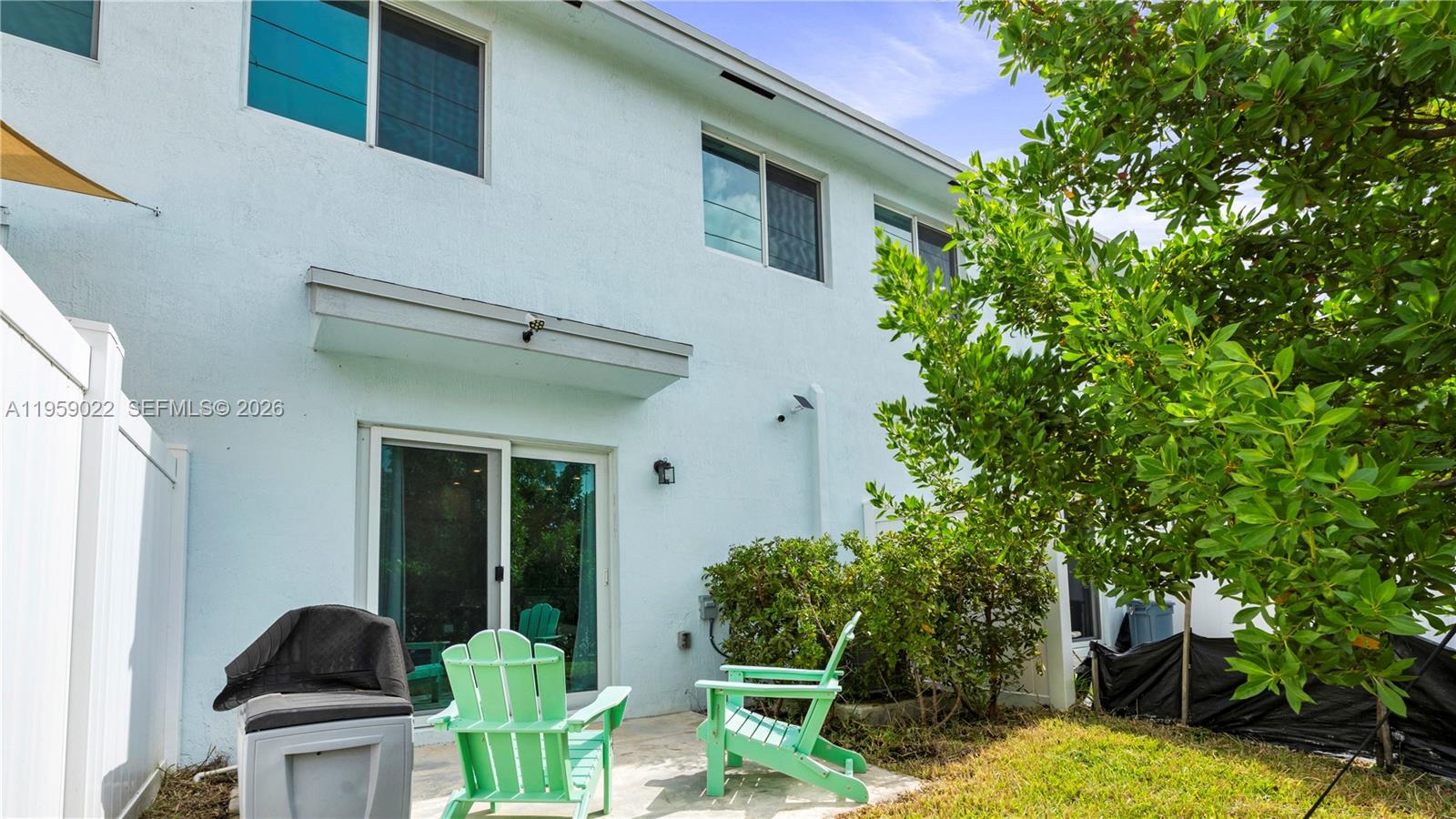 1025 3 / 3 1425 sq. ft. $ 2026-02-04 0 foto