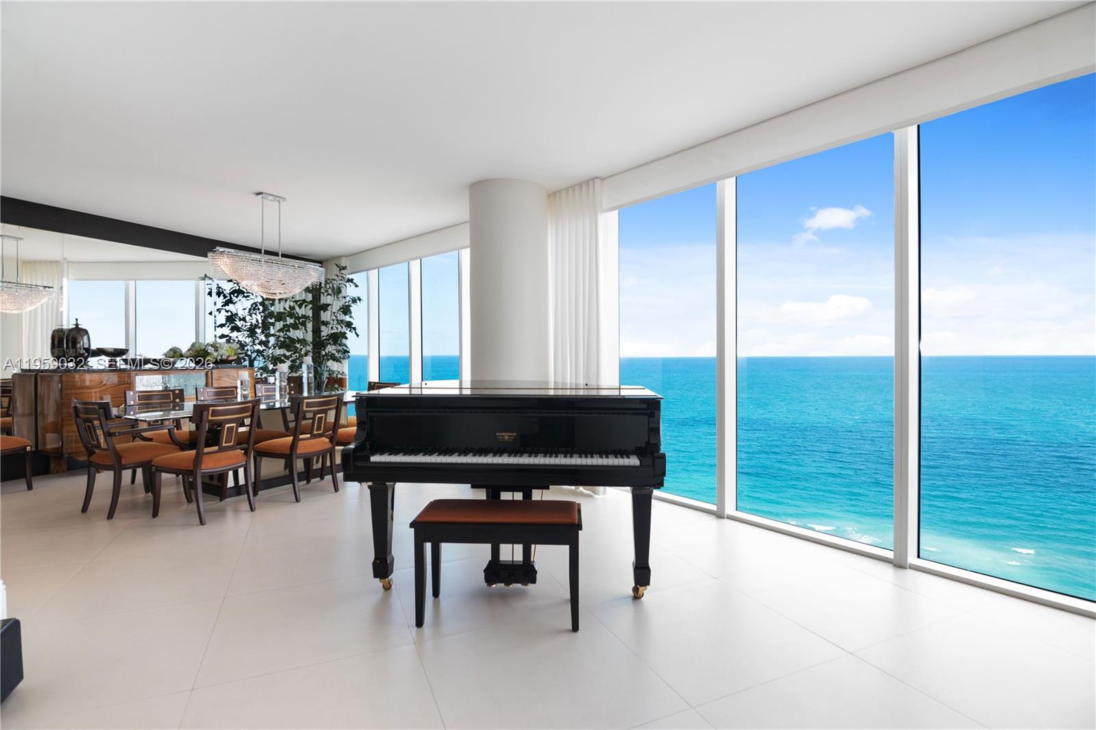 Photo of 2711 Ocean Dr  #2205, Hollywood, Florida, 33019 - 