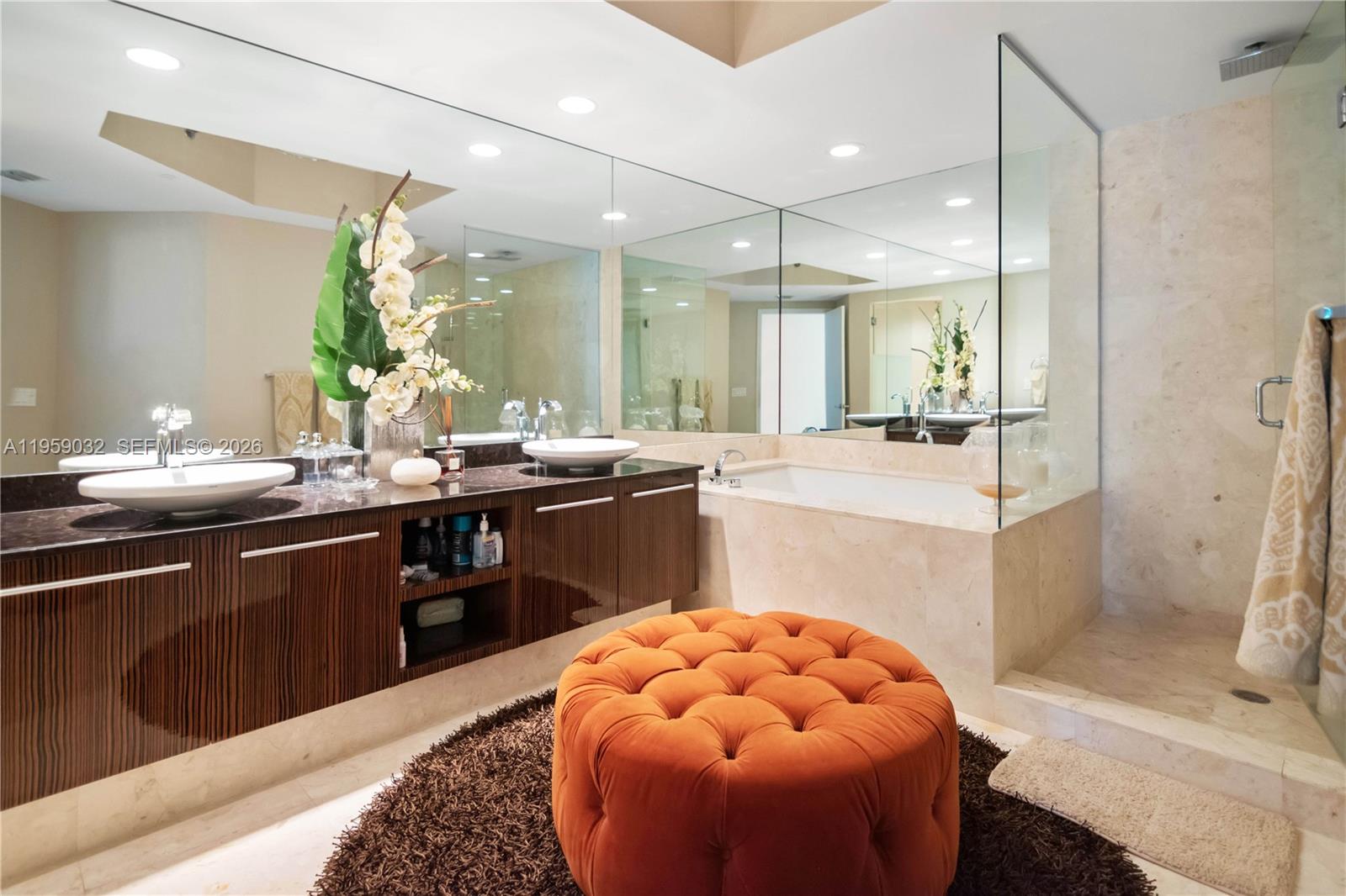 Photo of 2711 Ocean Dr  #2205, Hollywood, Florida, 33019 - 