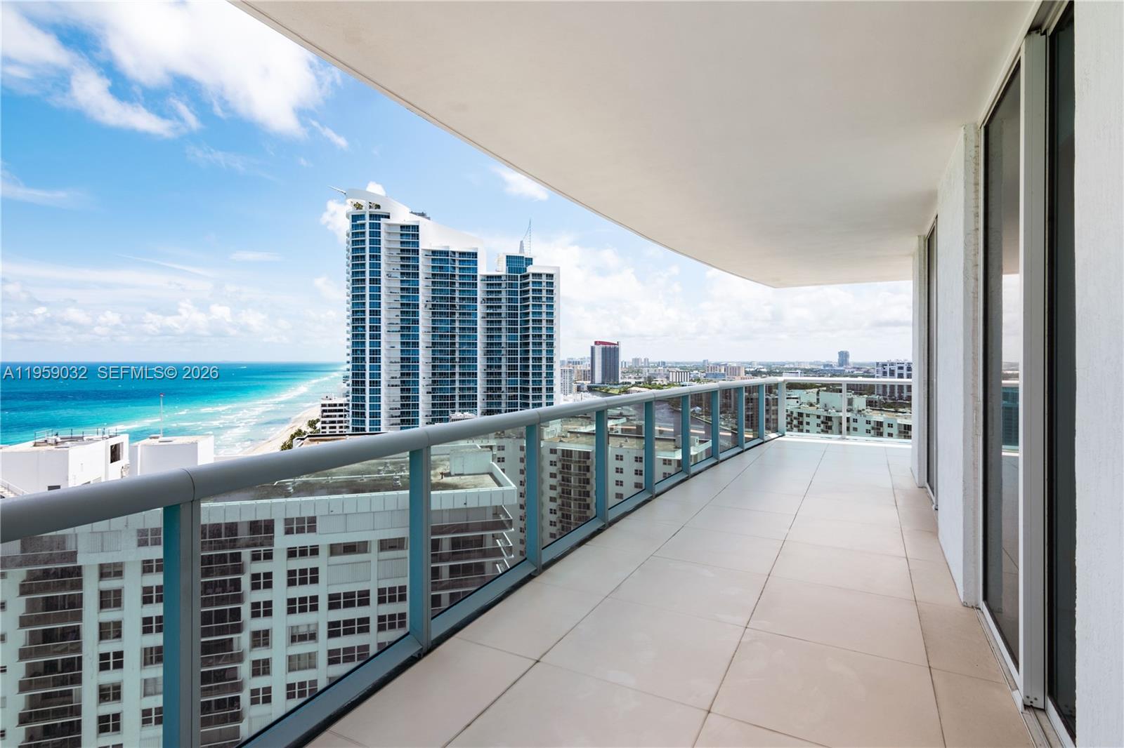 Photo of 2711 Ocean Dr  #2205, Hollywood, Florida, 33019 - 