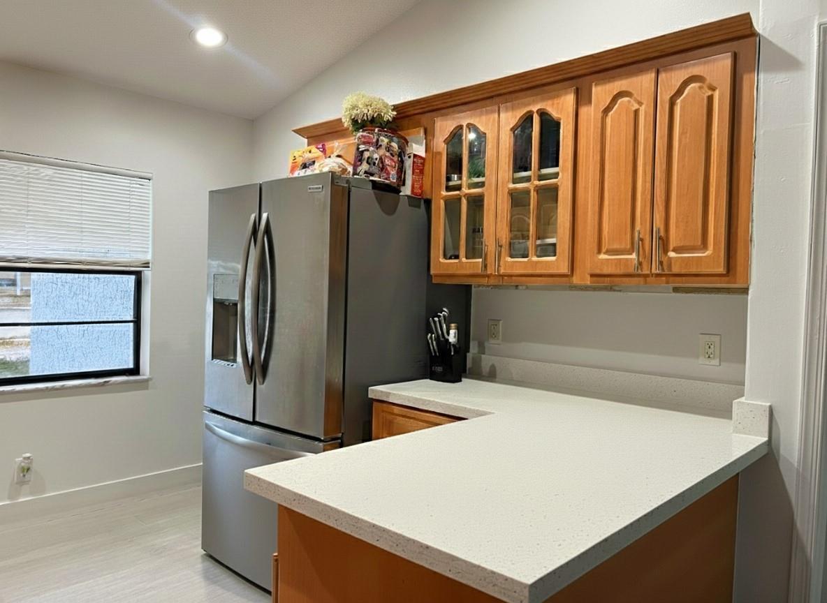 See details 8205 3 / 2 1999 sq. ft. $ 2026-05-02 0 Photo
