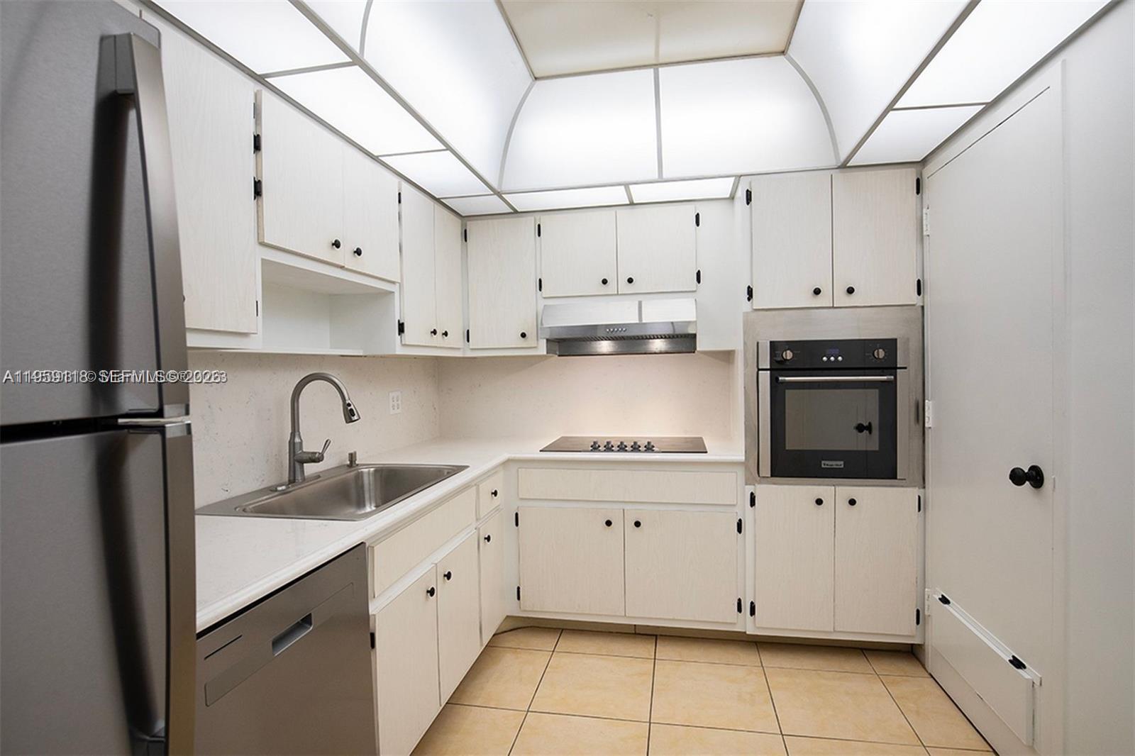 Photo of 400 Kings Point Dr  #424, Sunny Isles Beach, Florida, 33160 - 