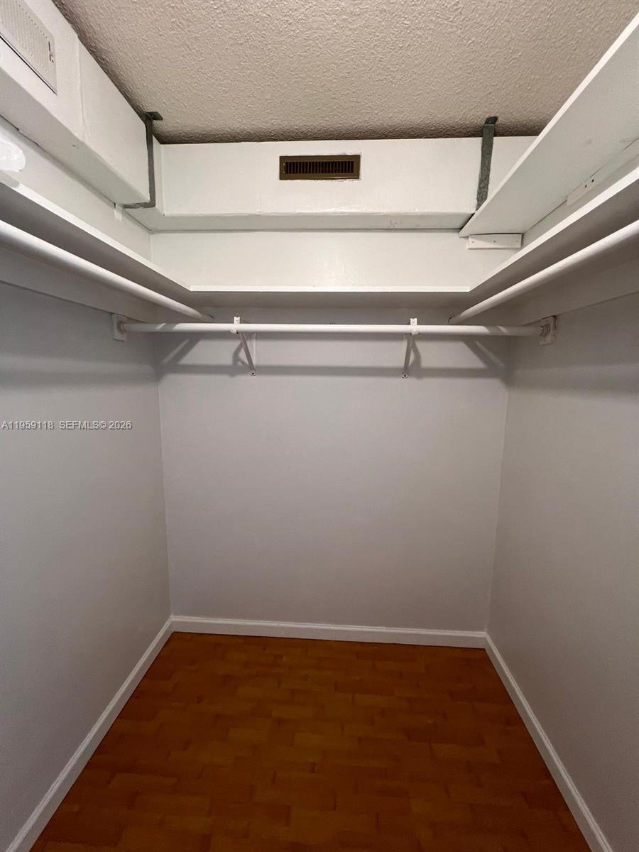 Photo of 400 Kings Point Dr  #424, Sunny Isles Beach, Florida, 33160 - Principal Bedroom walk-in closet