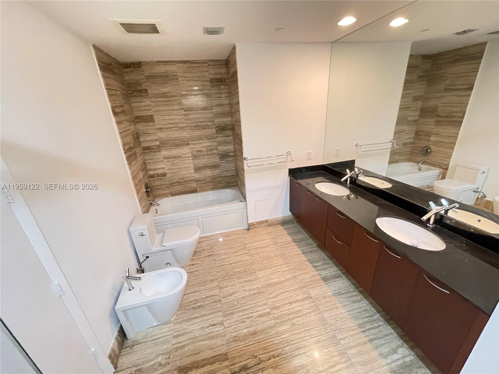 3005 2 / 2 1435 sq. ft. $ 2026-02-04 0 Photo