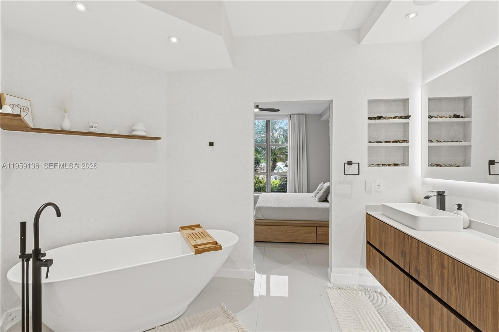 Photo of 3500 Mystic Pointe Dr  #104, Aventura, Florida, 33180 - 