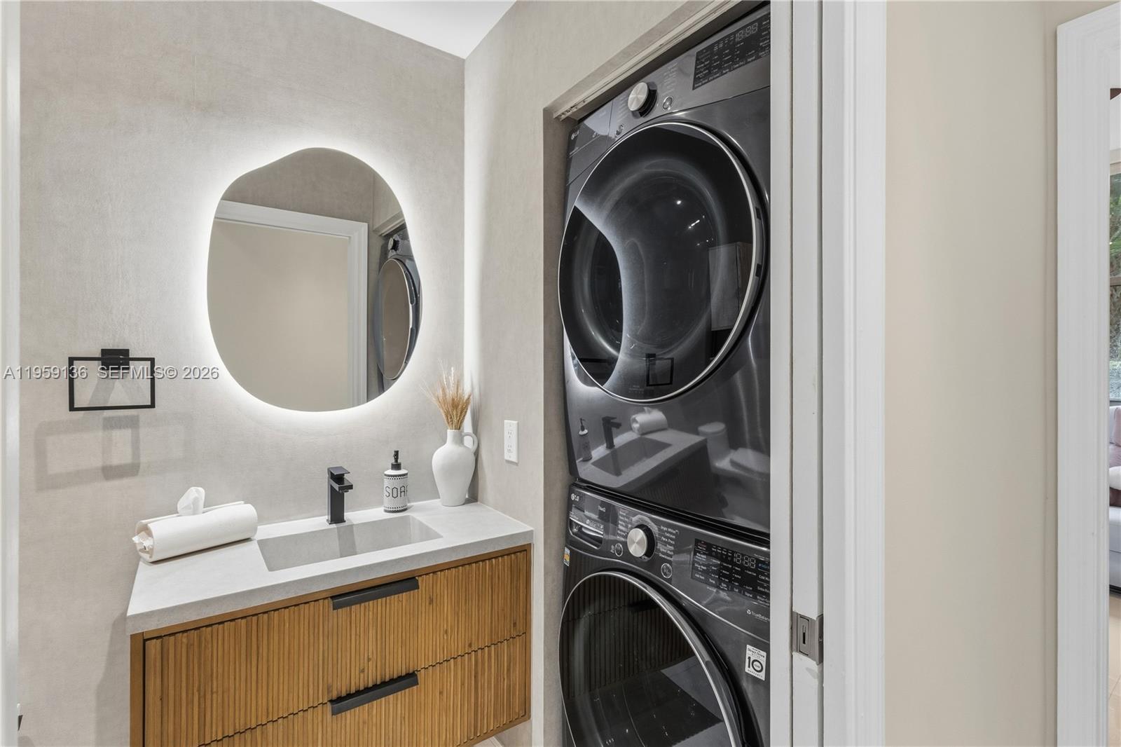 Photo of 3500 Mystic Pointe Dr  #104, Aventura, Florida, 33180 - 