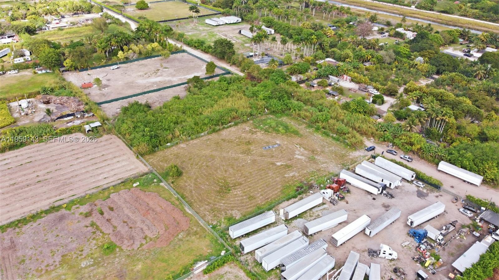   /   sq. ft. $ 2026-02-04 0 foto