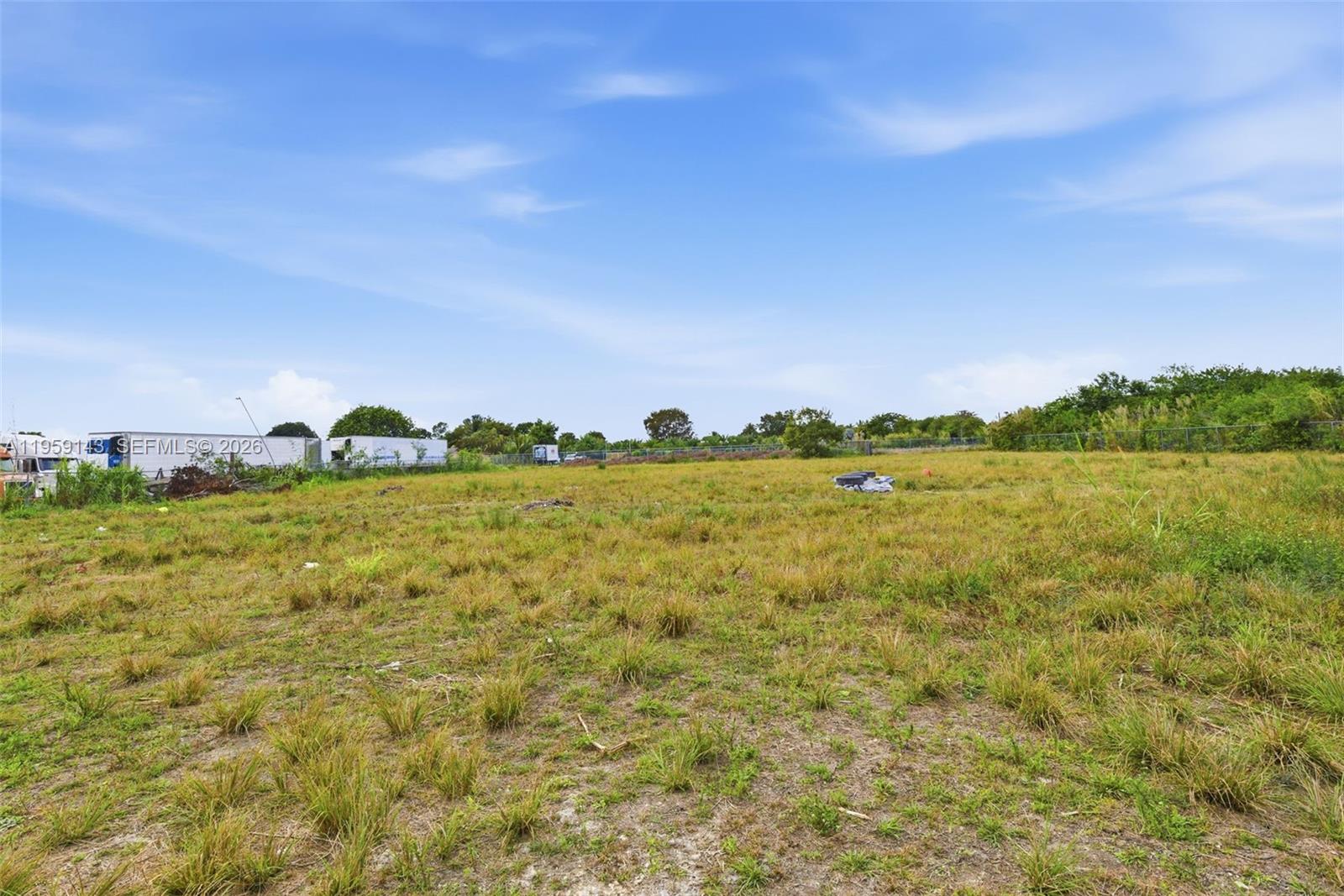   /   sq. ft. $ 2026-02-04 0 foto