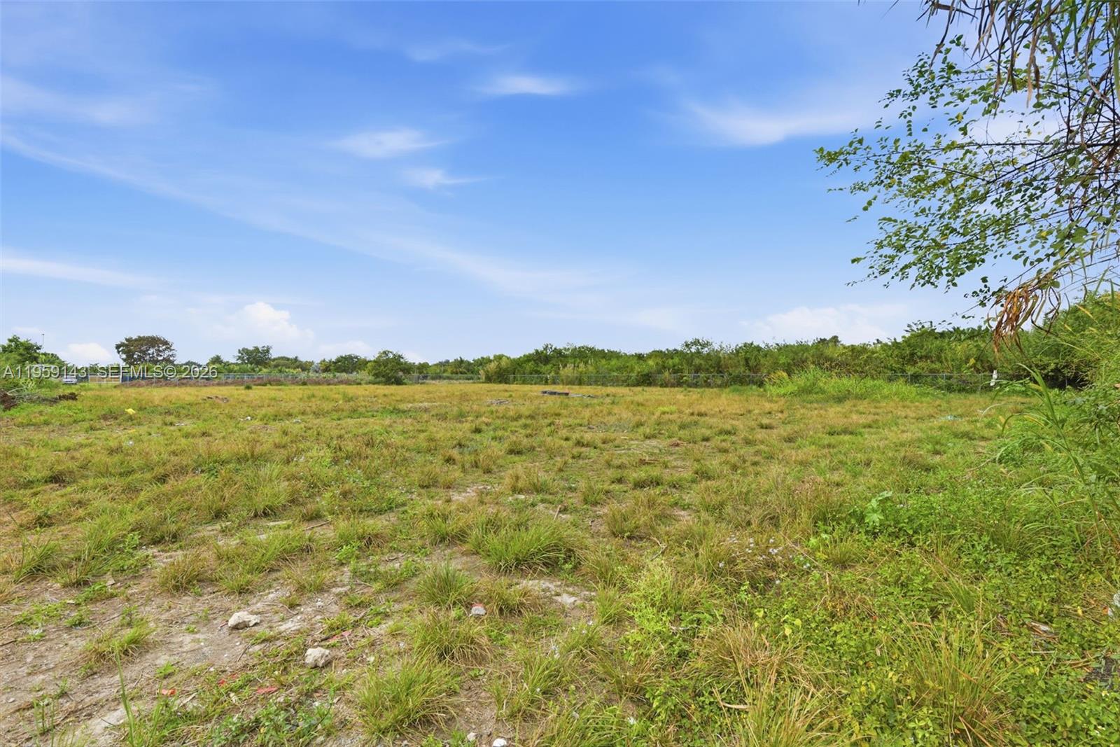   /   sq. ft. $ 2026-02-04 0 foto