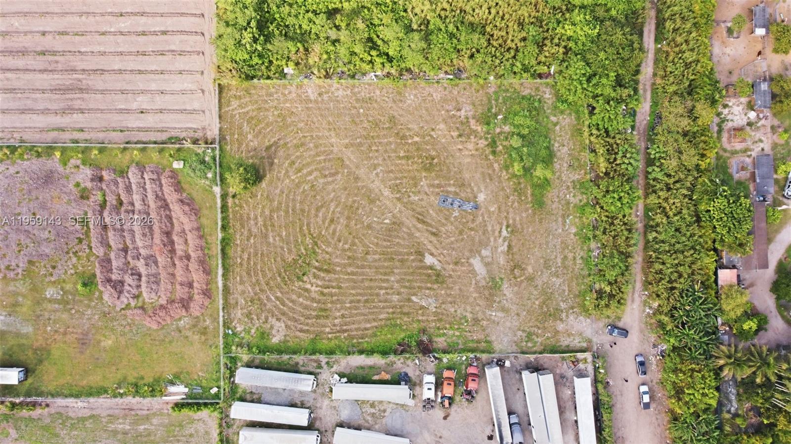   /   sq. ft. $ 2026-02-04 0 foto