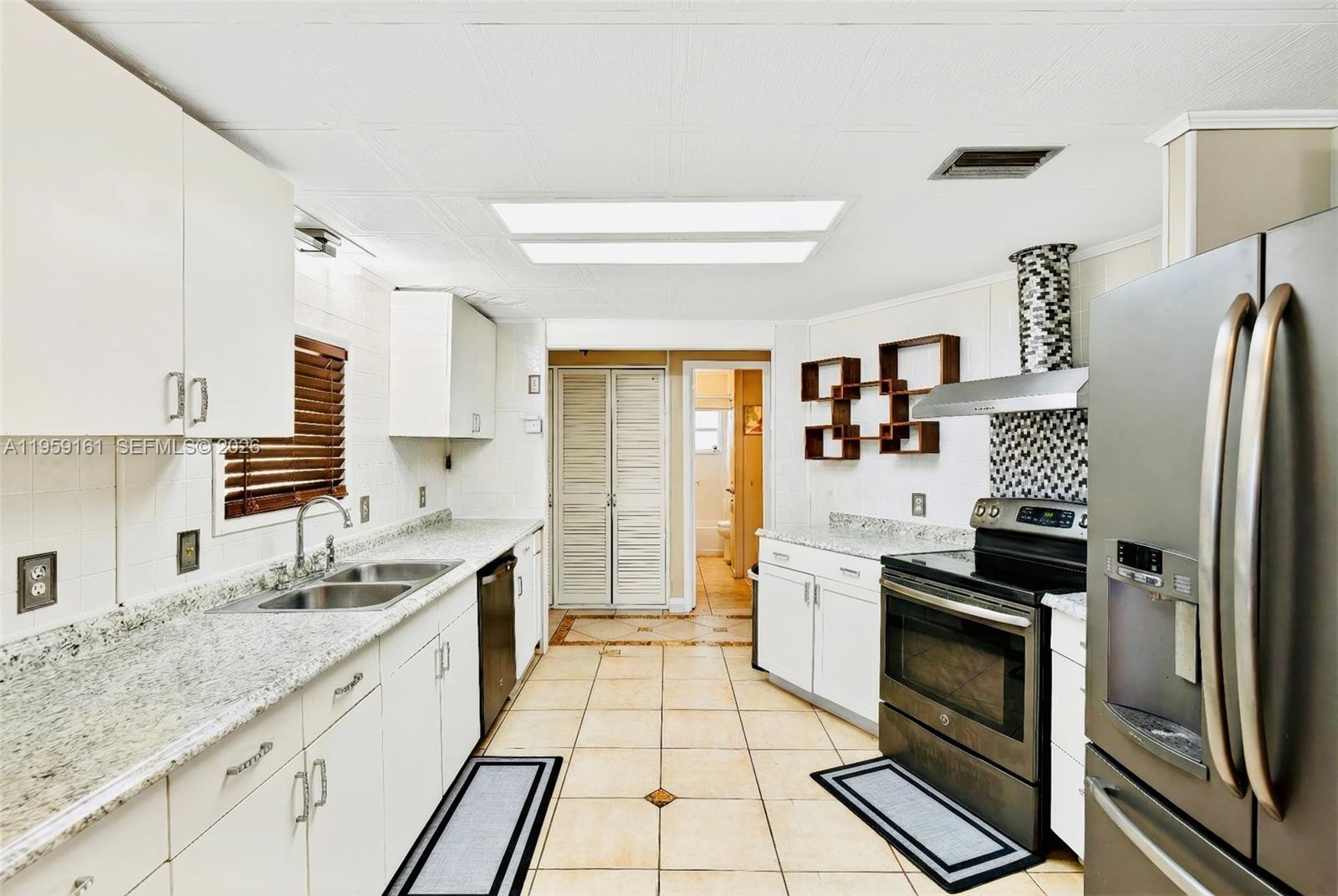 Ver detalles / sq. ft. $ 2026-04-09 0 foto