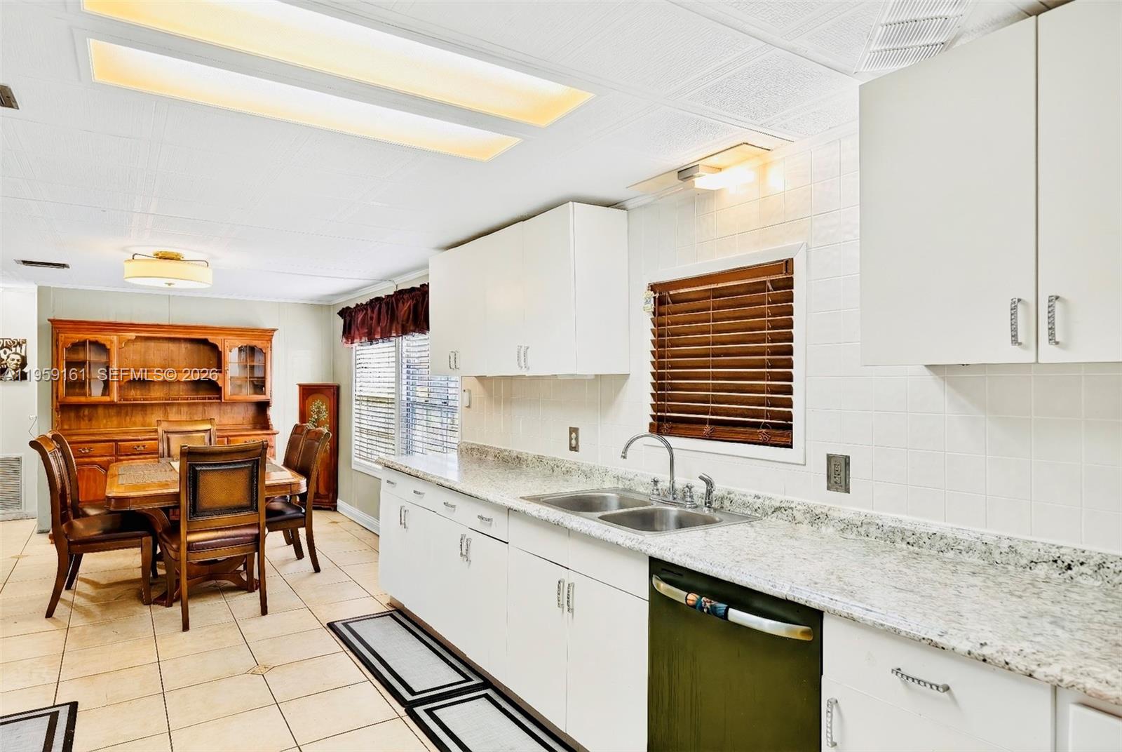 Ver detalles / sq. ft. $ 2026-04-09 0 foto