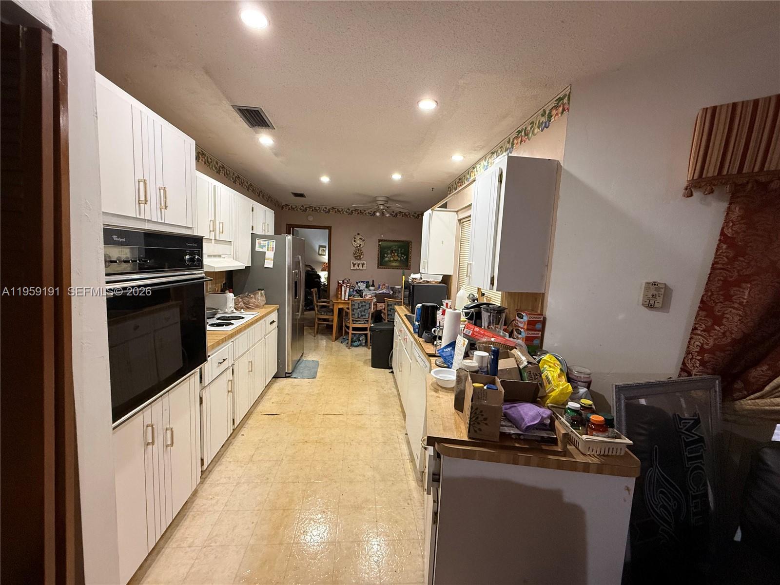 1140 4 / 2 2081 sq. ft. $ 2026-02-16 0 foto