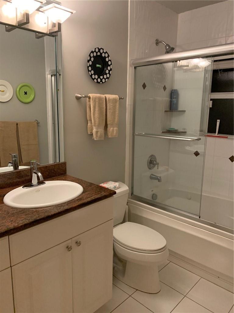   / 0 1800 sq. ft. $ 2026-06-21 0 foto