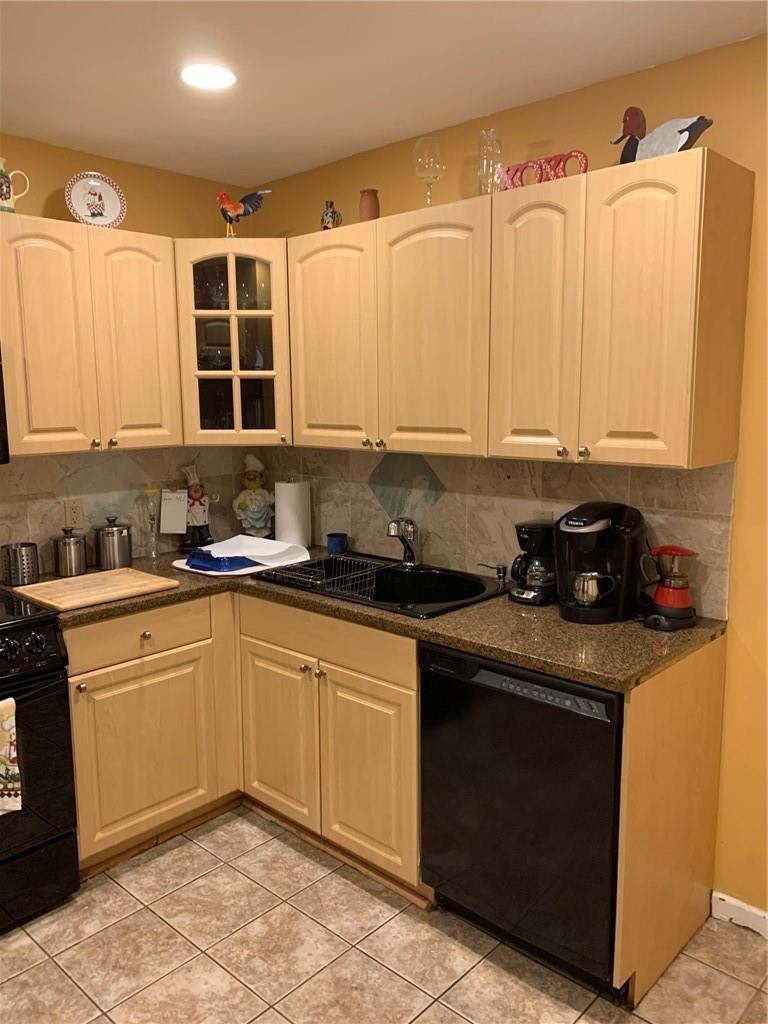  / 0 1800 sq. ft. $ 2026-06-21 0 foto