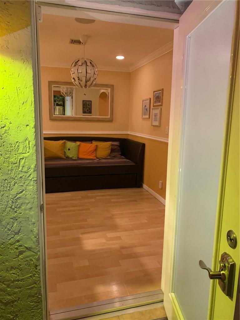   / 0 1800 sq. ft. $ 2026-06-21 0 foto