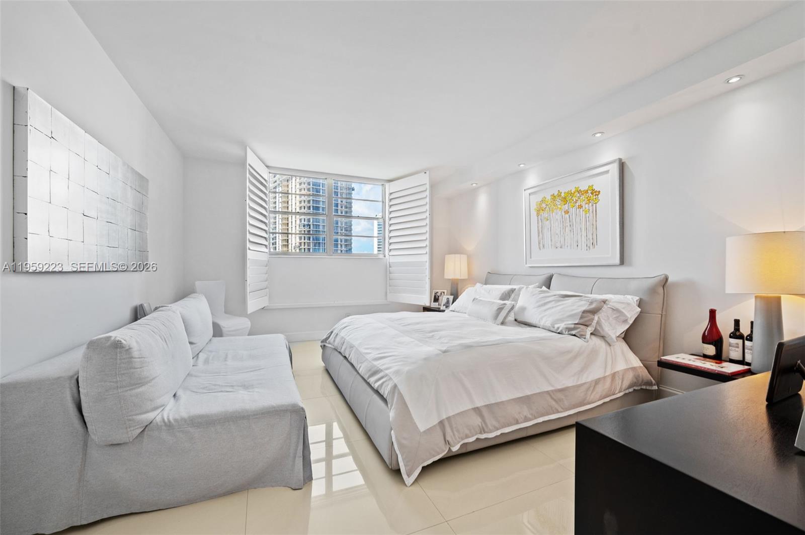 Photo of 19390 Collins Ave  #1221, Sunny Isles Beach, Florida, 33160 - Large bedroom