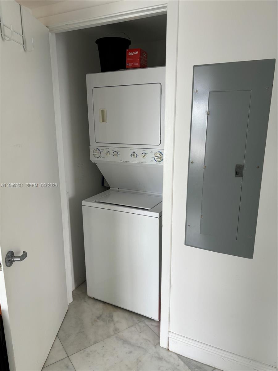 801 2 / 3 1649 sq. ft. $ 2026-02-04 0 Photo