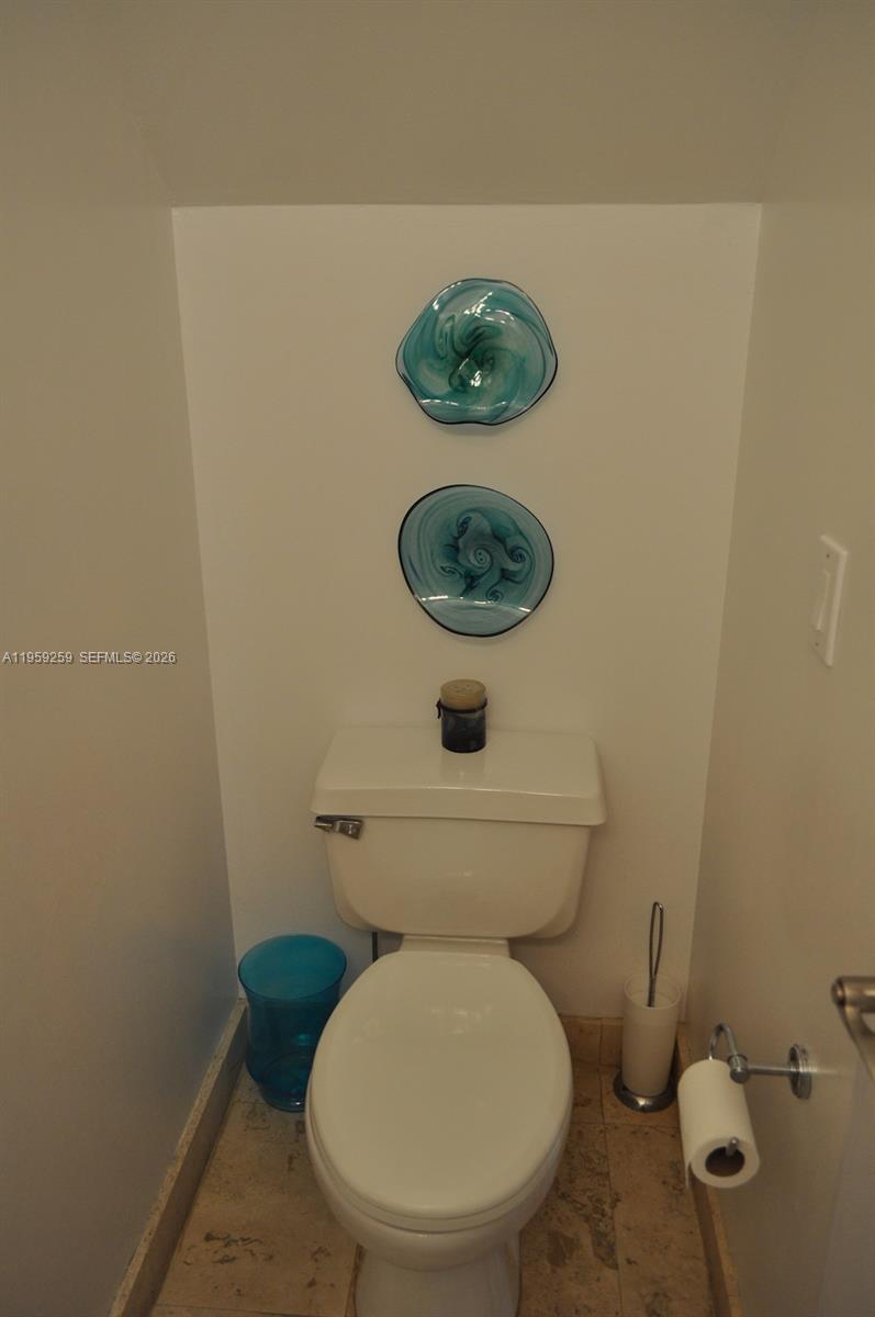 Photo of 1115 River Birch St  (1115), Hollywood, Florida, 33019 - Powder